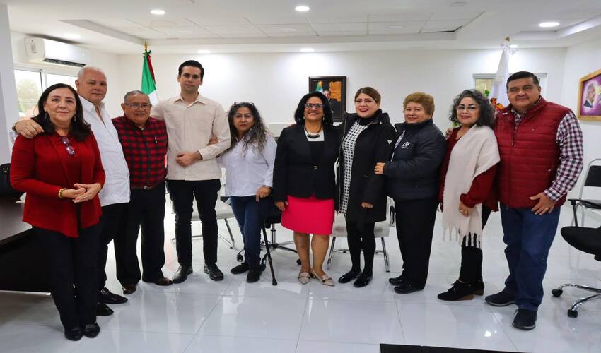 GRACIAS A LA EMBAJADA DE CUBA, QUE POR PRIMERA VEZ EN LA HISTORIA VISITA EL MUNICIPIO DE ALDAMA