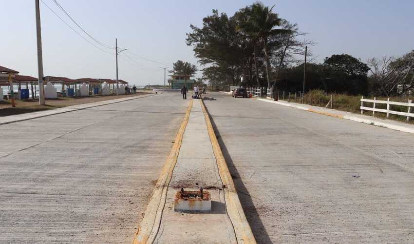 ¡EL MUNICIPIO PONE MANOS A LA OBRA PARA UNA PLAYA DEL SOL LISTA PARA TI!